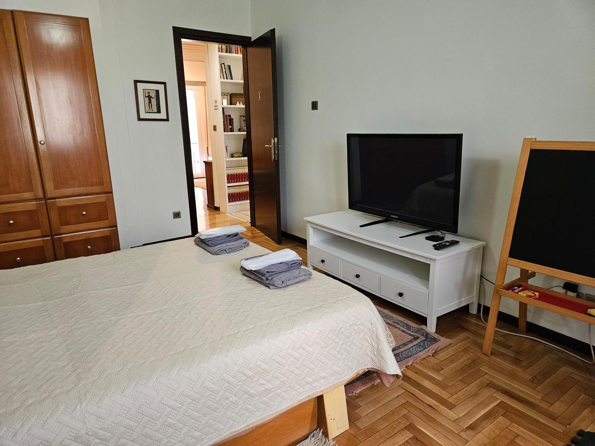 3 Bedder Condo In Ilisia, Megaro Mousikis Athens Exterior photo